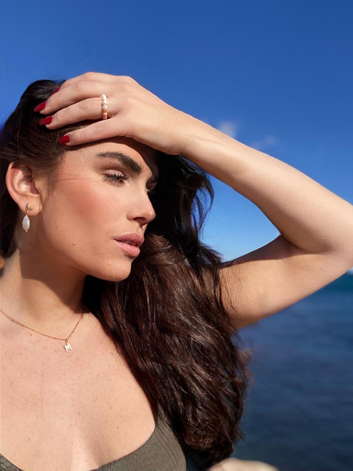 Monika heart pearl earrings