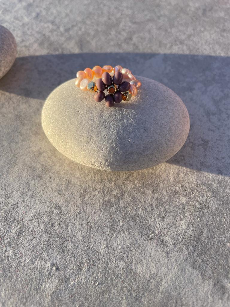 Flower pearl ring