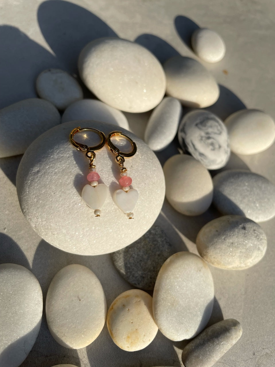 Cute pearl heart earrings