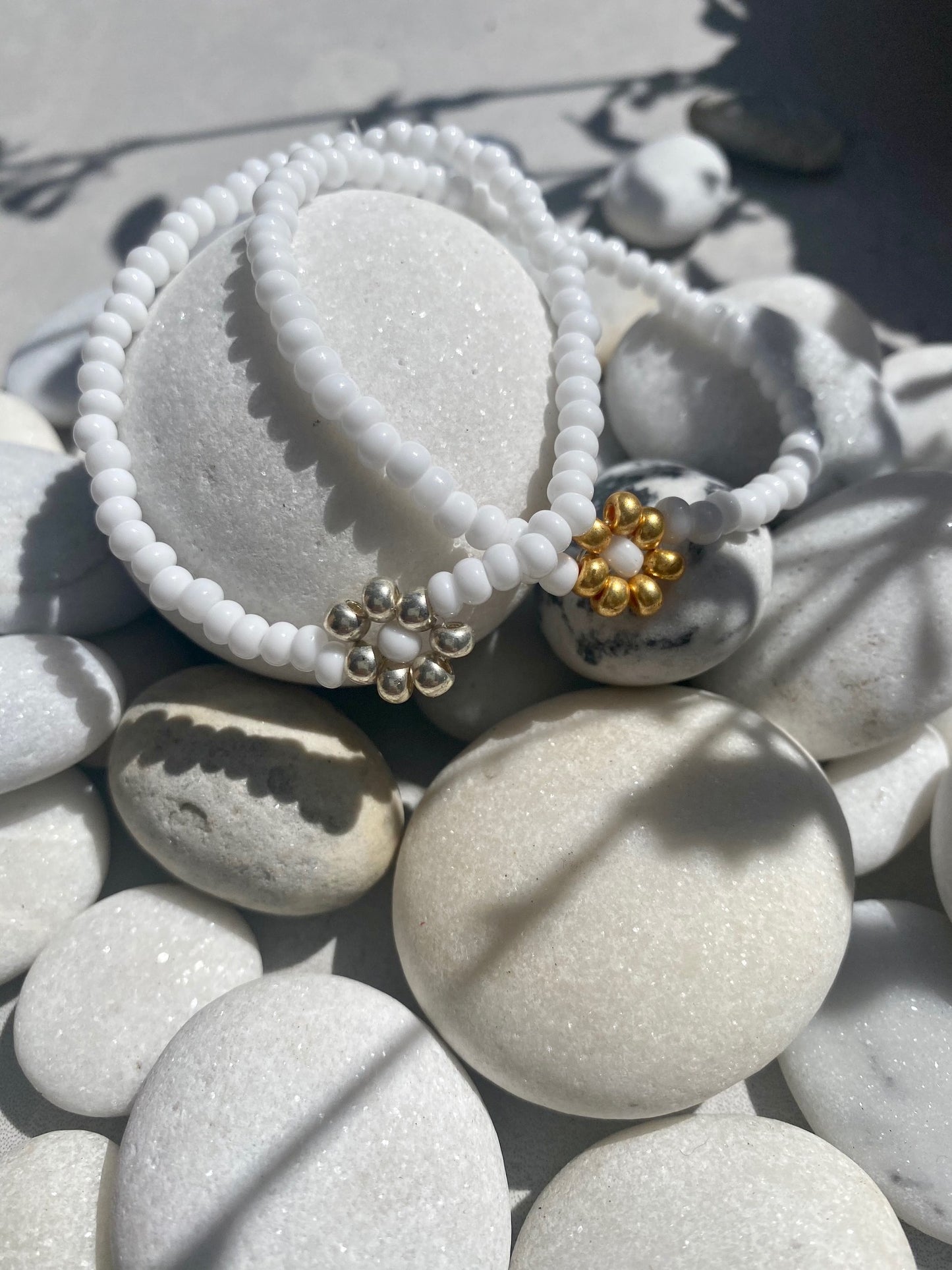 Single flower bracelet - set of two