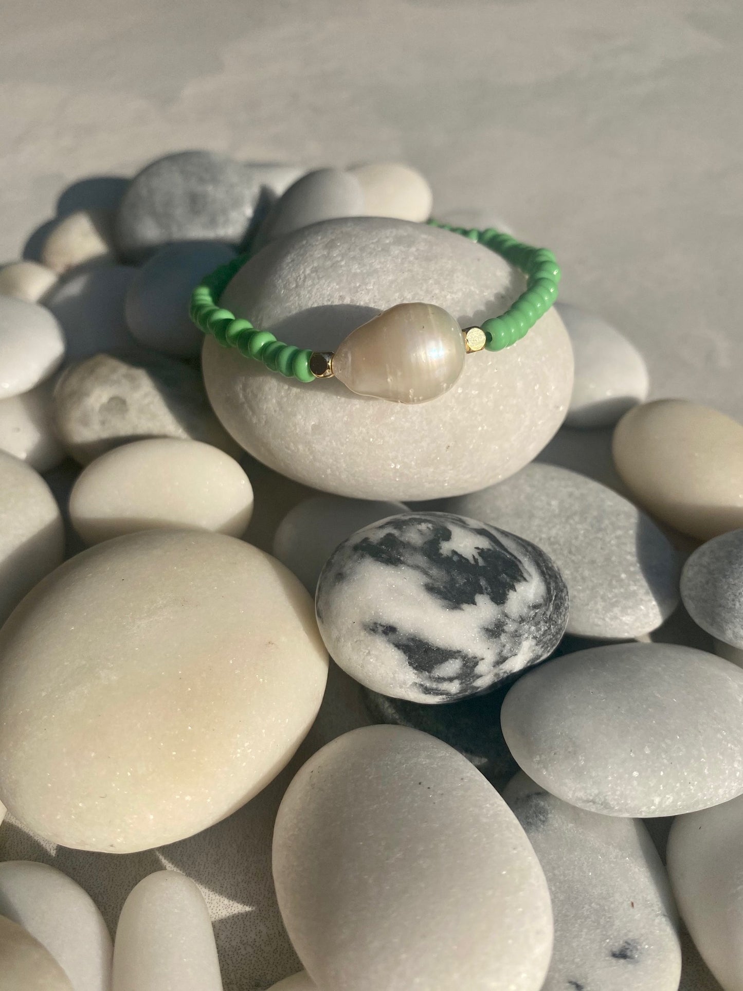 Freshwater pearl bracelet