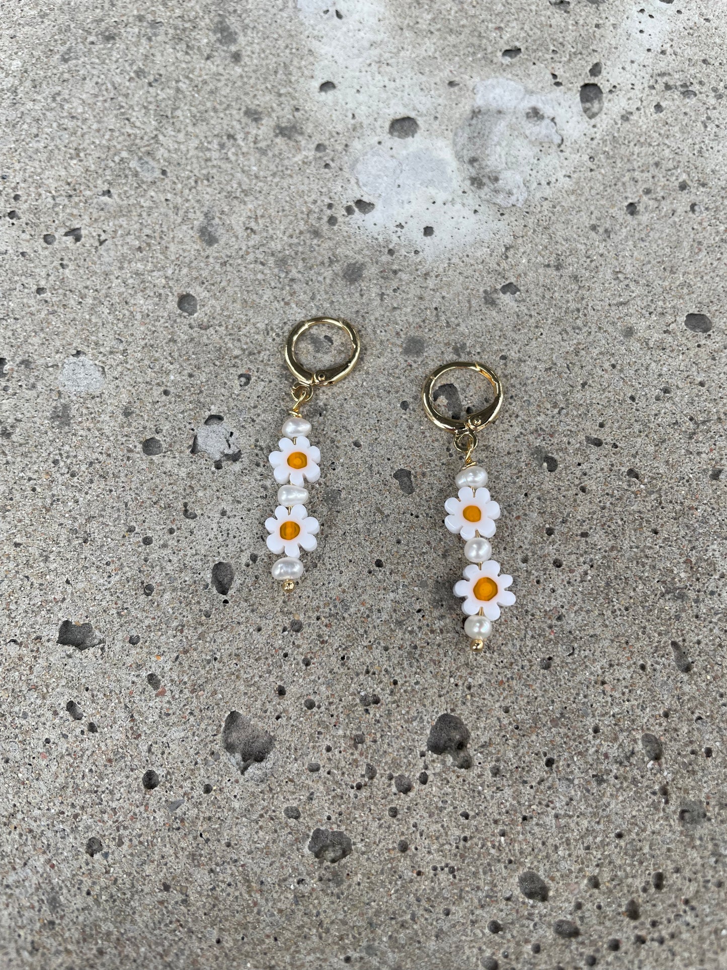 Daisy earrings