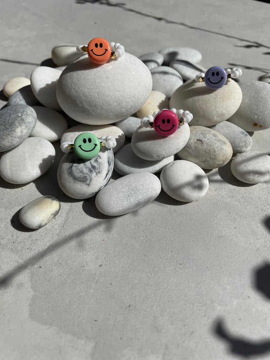 Smiley ring