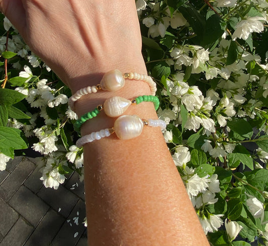 Freshwater pearl bracelet